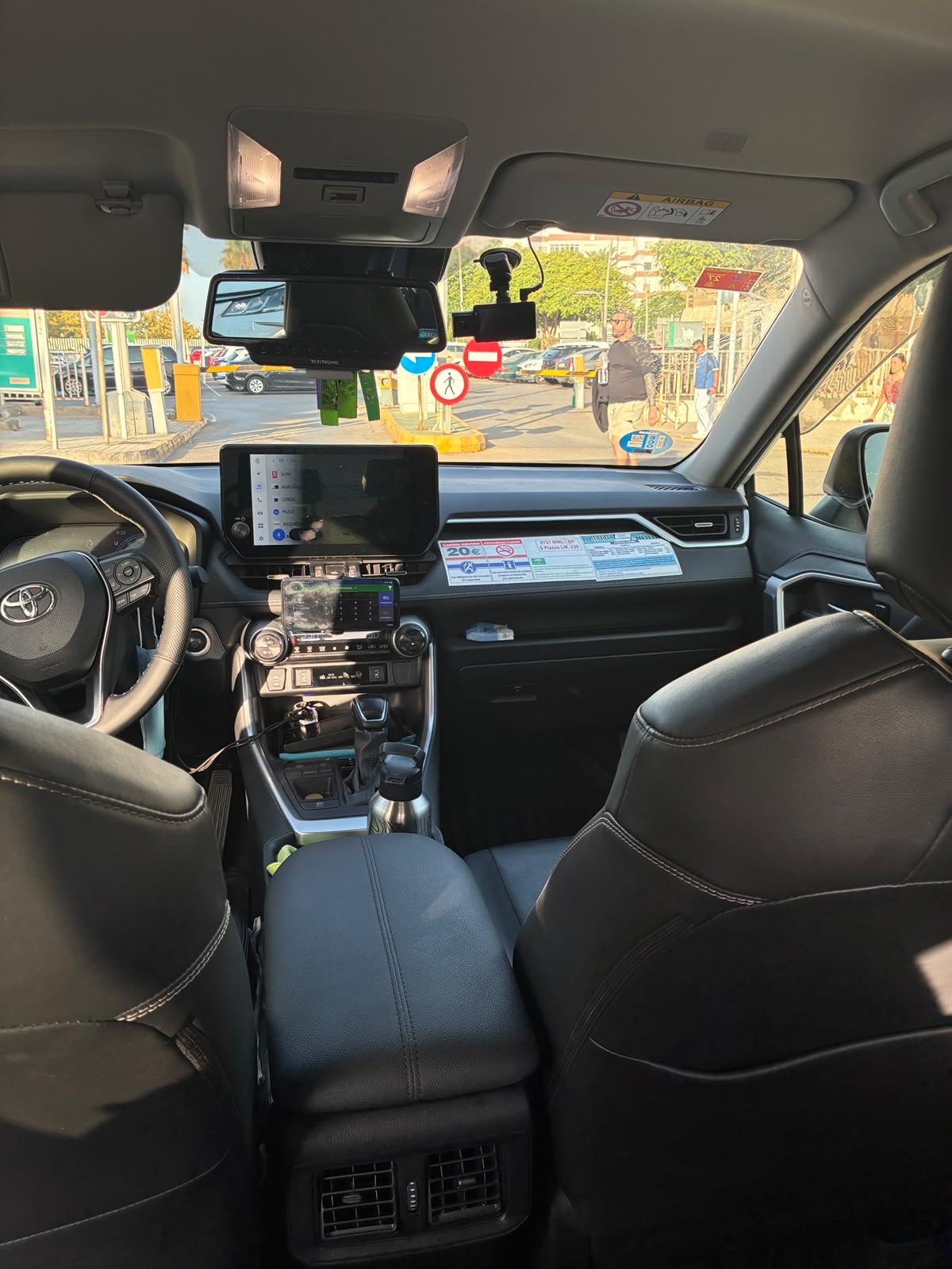 Interior confort asientos traseros Taxi Almería
